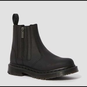 Doc Marten’s Wintergrip Zip Chelsea Boots